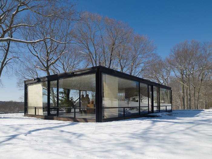 AD Classics: The Glass House / Philip Johnson | ArchDaily